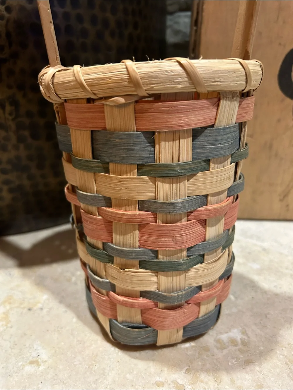 Vintage single-handled woven splint wood wine basket